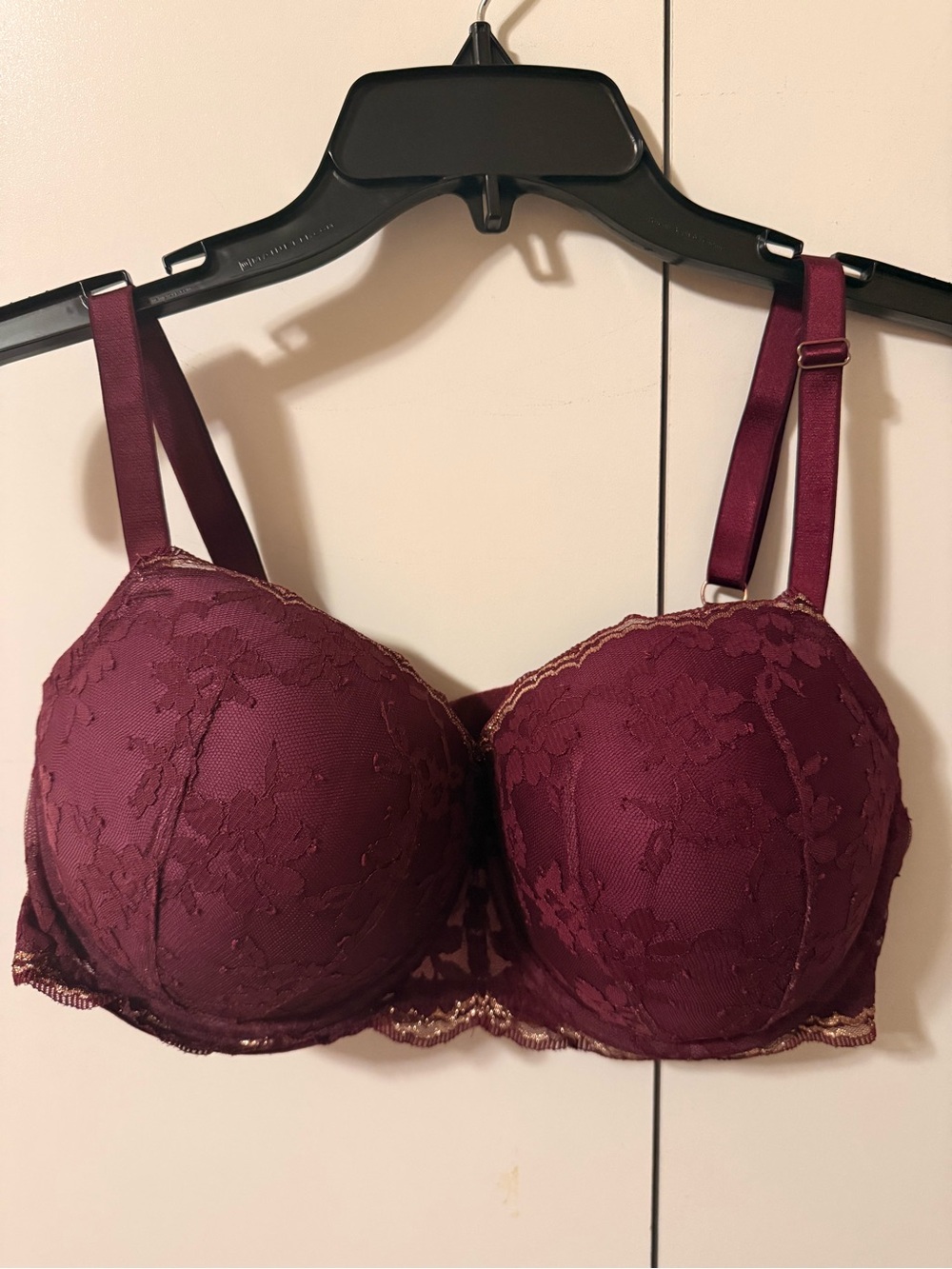 Victoria's Secret Lace Balconette Bra in Wine with Gold Trim - never worn